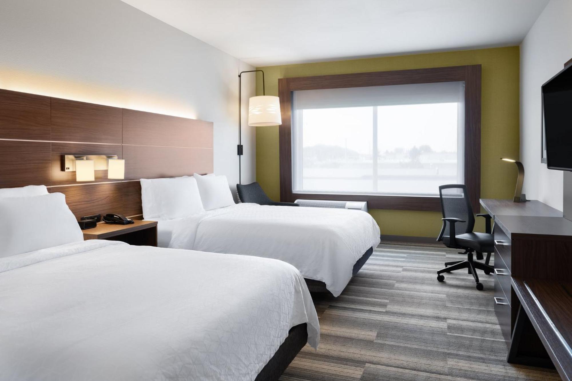 Holiday Inn Express & Suites - Madison West - Middleton By Ihg Экстерьер фото
