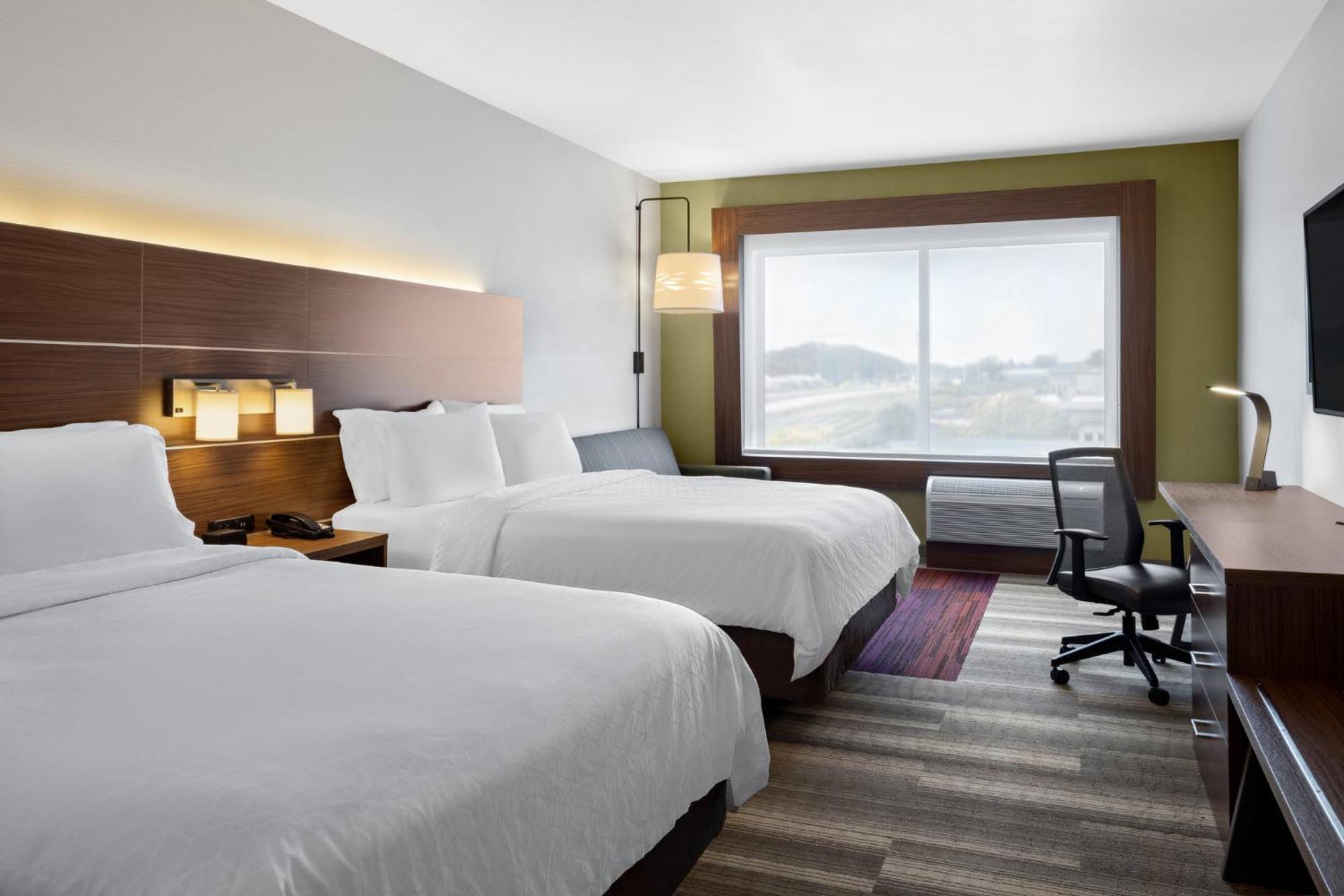Holiday Inn Express & Suites - Madison West - Middleton By Ihg Экстерьер фото